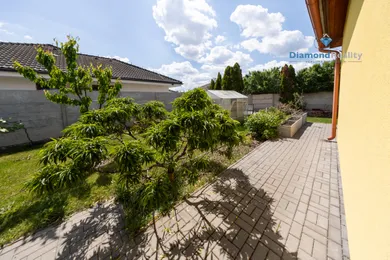 Na predaj 4-izbový dom, 526 m², Reca