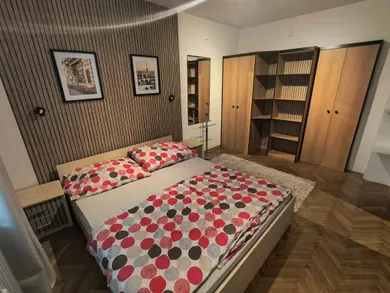 Na prenájom 2-izbový byt, 60 m², Martin, Štúrovo Námestie