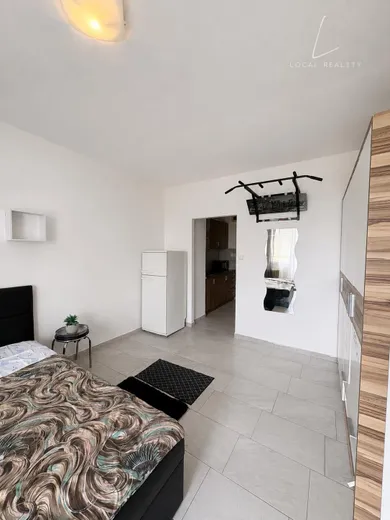 Na predaj 1-izbový byt, 28 m², Bratislava-Rača, Rybničná