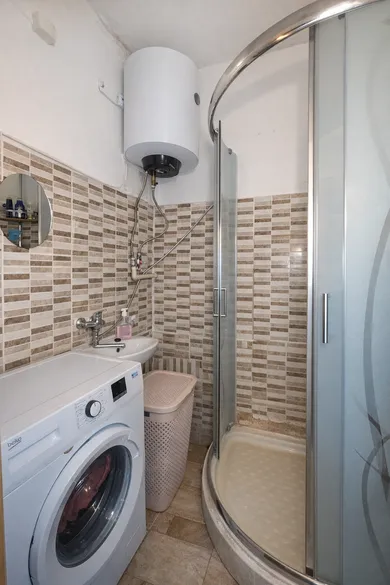 Na predaj 3-izbový byt, 64 m², Prakovce