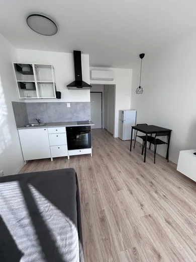 Byty na prenájom 1-izbový, Bratislava-Petržalka · €590