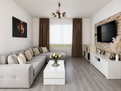 Na predaj 3-izbový byt, 76 m², Kostolište