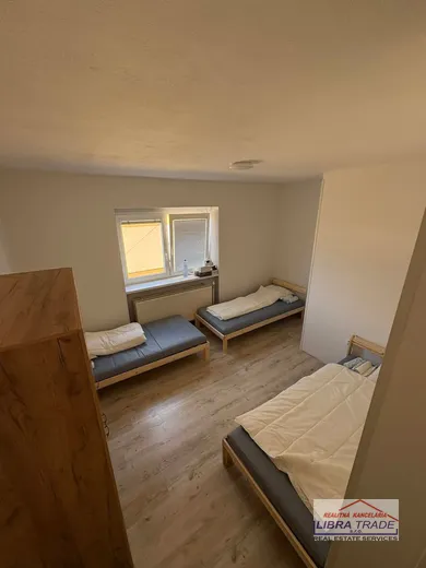 Na prenájom objekt, 150 m², Šurany, Kostolný Sek