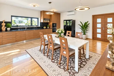 Na prenájom 4-izbový byt, 125 m², Bratislava-Staré Mesto