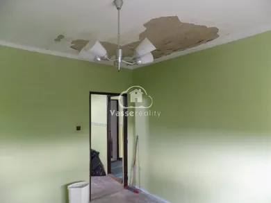 Na predaj 6-izbový dom, 100 m², Tvrdošovce
