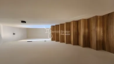 Na predaj 3-izbový byt, 72 m², Hollóháza