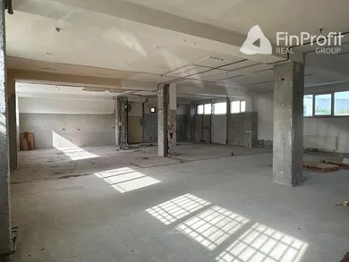 Na prenájom komerčné, 220 m², Bratislava-Rača, Na pántoch