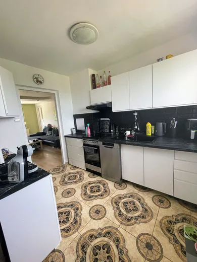 Mieszkania na sprzedaż, 3-pokojowe, Komárno · €107 000