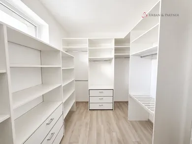 Na predaj 4-izbový dom, 184 m², Bratislava-Jarovce, Opálová
