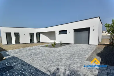 Domy na sprzedaż, 5-pokojowe, Šamorín · €499 000