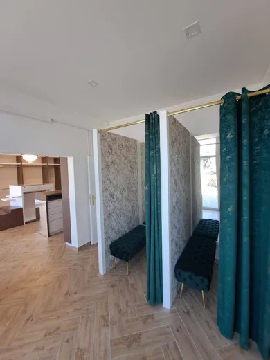 Na prenájom komerčné, 50 m², Komárno, Záhradnícka
