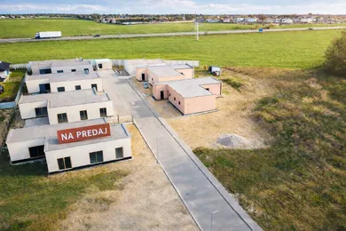 Domy na sprzedaż, 4-pokojowe, Trenčín · €355 000