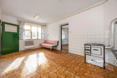 Na predaj dom, 250 m², Predajná, Farská