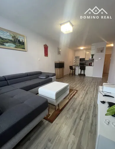 Byty na prenájom 3-izbový, Bratislava-Nové Mesto · €1 200