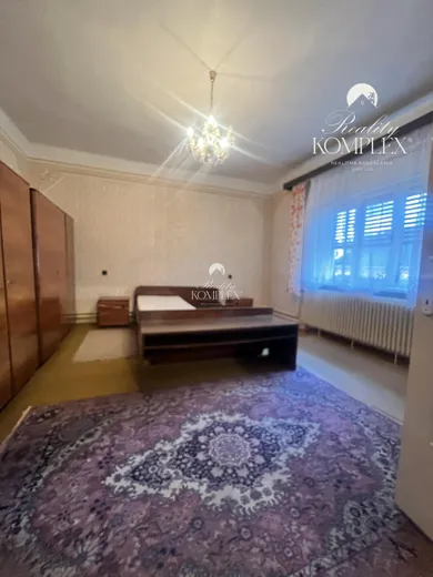 Na predaj 4-izbový dom, 79 m², Komárno, Dlhá