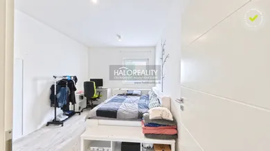 Na predaj dom, 114 m², Bratislava-Rača, Východná