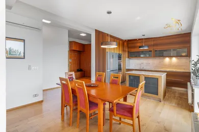 Na prenájom 5-izbový byt, 155 m², Bratislava-Staré Mesto