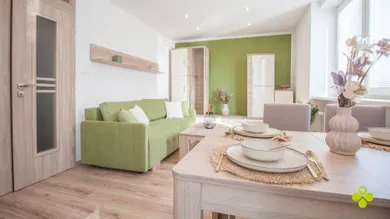 Na prenájom 2-izbový byt, 51 m², Prievidza