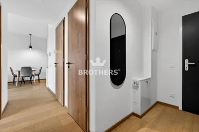 Na prenájom 2-izbový byt, 53 m², Bratislava-Ružinov, Prístavná