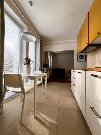 Na prenájom 2-izbový byt, 51 m², Bratislava-Nové Mesto