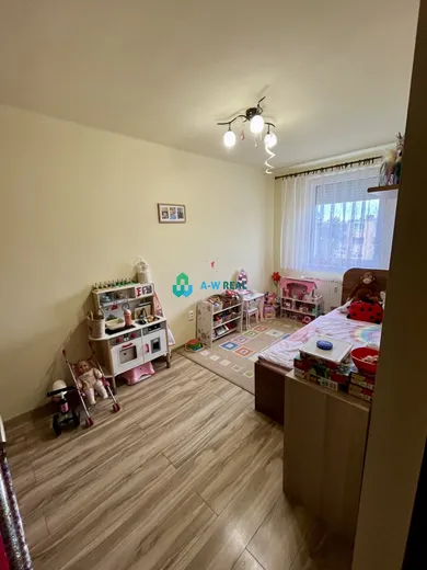 Na predaj 3-izbový byt, 63 m², Dunajská Streda, Ružový háj