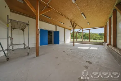 Na prenájom komerčné, 74 m², Banská Bystrica