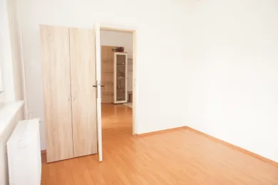 Na predaj 3-izbový byt, 64 m², Bratislava-Karlova Ves, Lackova