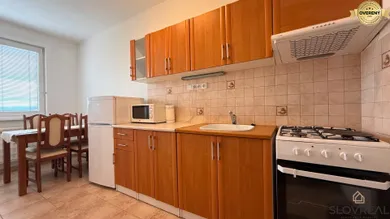 Na predaj 3-izbový byt, 61 m², Zlaté Moravce, Brezová