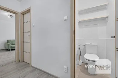 Na prenájom 2-izbový byt, 56 m², Piešťany, Andreja Hlinku