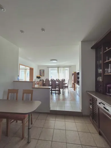 Na predaj 6-izbový dom, 228 m², Jedľové Kostoľany