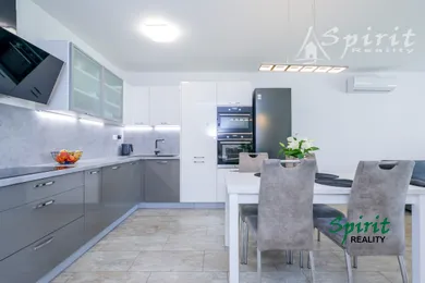 Na predaj 4-izbový dom, 89 m², Veľké Úľany, Ekoosada