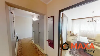 Na predaj 2-izbový byt, 63 m², Žiar nad Hronom