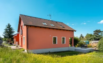 Na predaj 4-izbový dom, 250 m², Voderady, Parková ulica