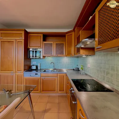 Na prenájom 2-izbový byt, 75 m², Bratislava-Karlova Ves