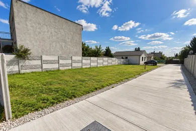 Na predaj pozemok, 289 m², Horné Saliby