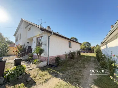 Na predaj dom, 197 m², Dunajský Klátov, Hlavná