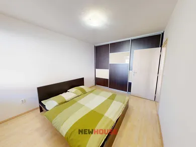 Na predaj 2-izbový byt, 61 m², Trenčín, Pod Sokolice