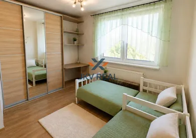 Na prenájom 3-izbový byt, 70 m², Bratislava-Petržalka, Mlynarovičova