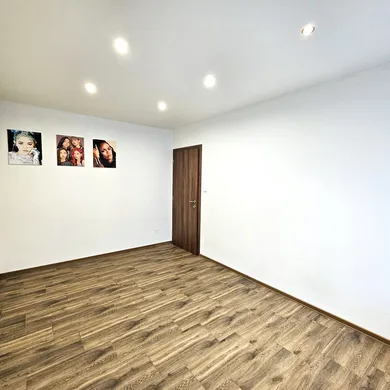 Na predaj 4-izbový dom, 638 m², Ruskov
