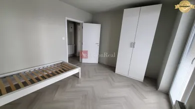 Na prenájom 3-izbový byt, 87 m², Poprad, Hviezdoslavova