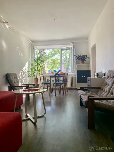 Na prenájom 2-izbový byt, 50 m², Poprad, Banícka