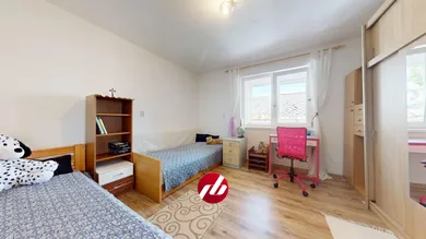 Na predaj 5-izbový dom, 160 m², Pohorelá