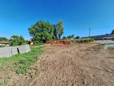 Na predaj pozemok, 105 m², Bohdanovce