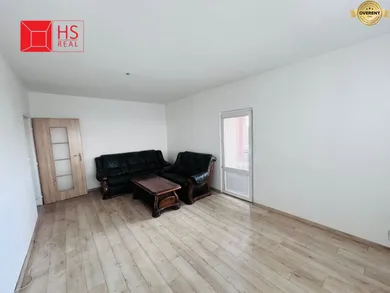 Na predaj 2-izbový byt, 64 m², Nové Zámky, Komárňanská