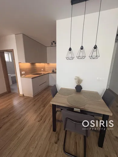 Na prenájom 2-izbový byt, 53 m², Rovinka