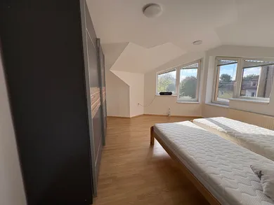 Na prenájom 4-izbový byt, 100 m², Trnava, Jána Hlubíka