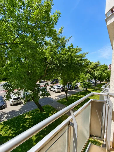 Na predaj 2-izbový byt, 45 m², Bratislava-Nové Mesto, Riazanská
