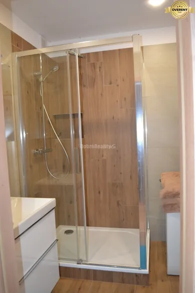 Na prenájom 2-izbový byt, 60 m², Kanianka, Nová