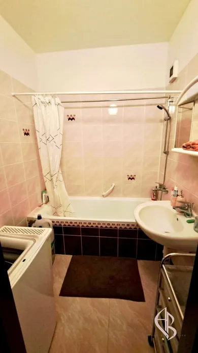 Na prenájom 3-izbový byt, 70 m², Banská Bystrica, Magurská