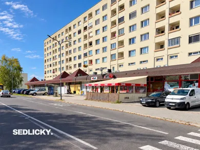Na prenájom komerčné, 200 m², Prievidza, Veľkonecpalská